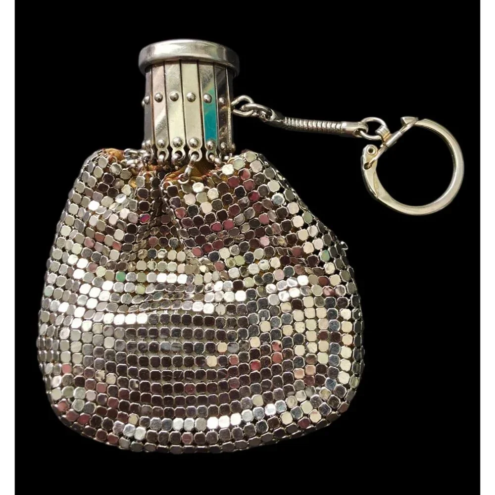 Vintage Silver Mesh Expandable Accordion Opening Keychain Chatelaine Coin Purse - Picture 2 of 7